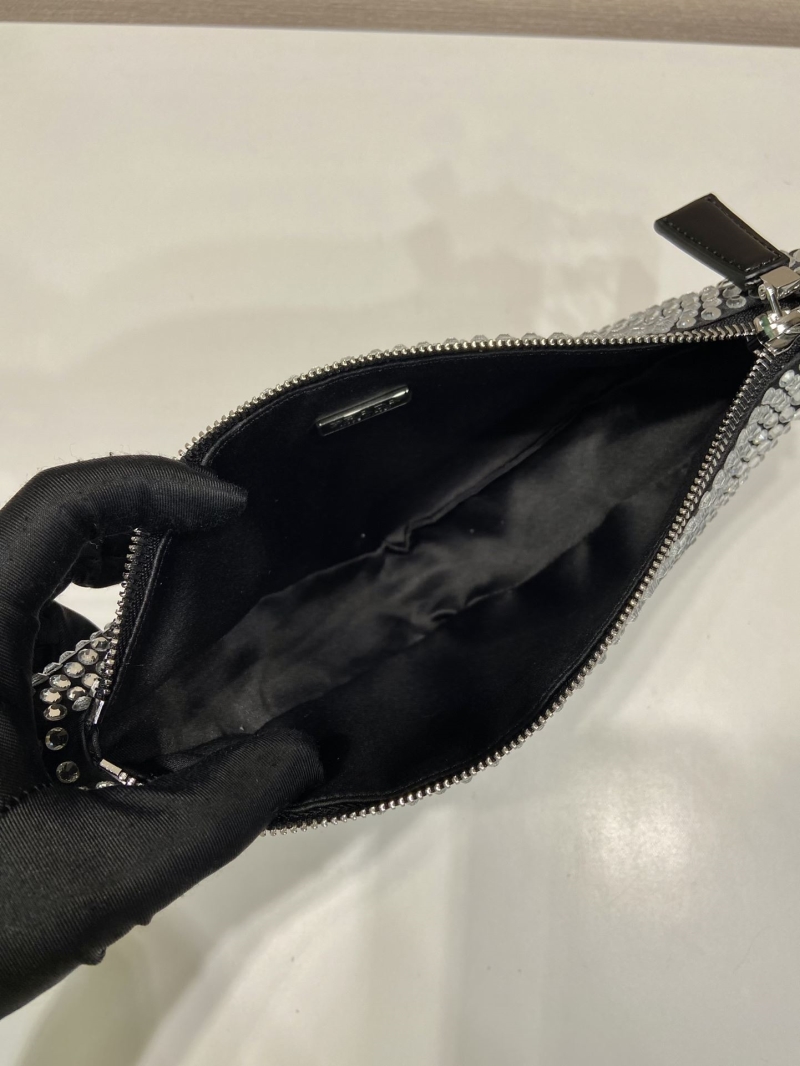 Pra*a triangle pouch